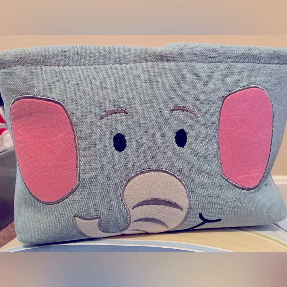 Elephant basket & pillow